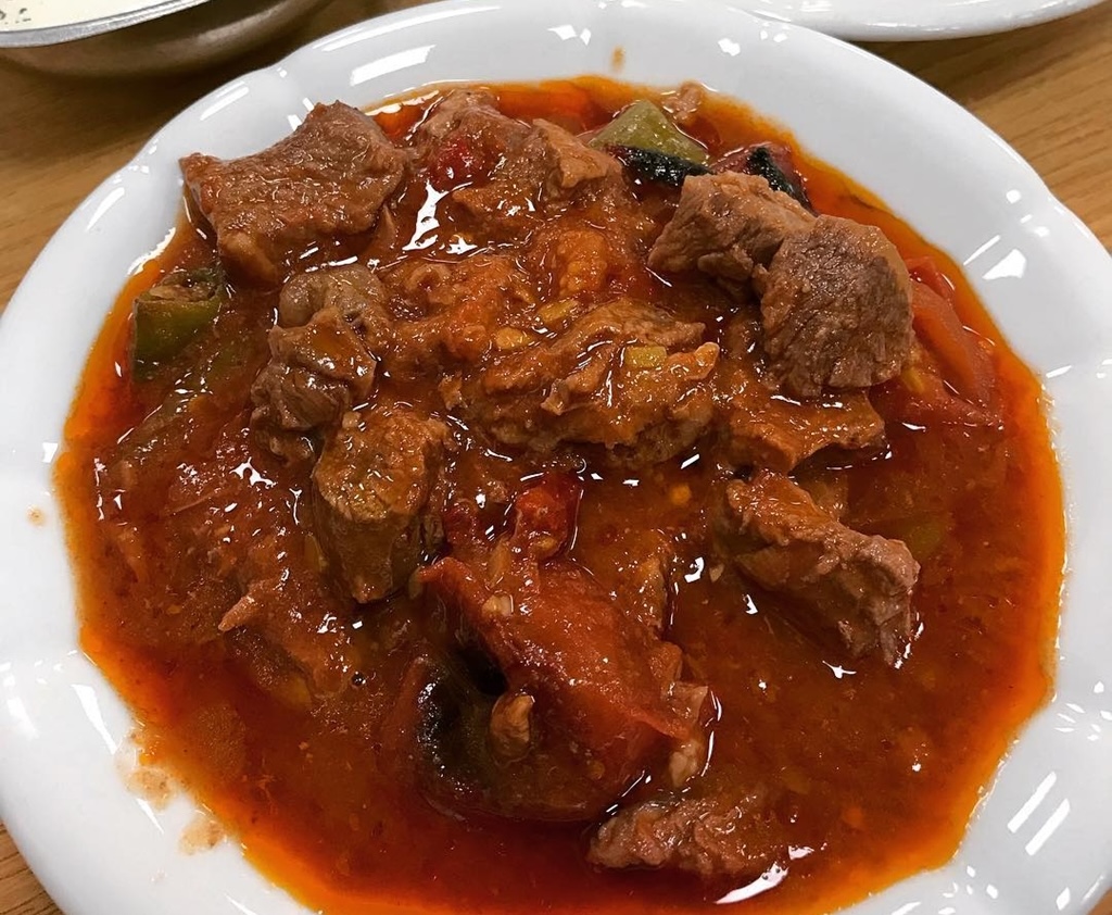 Acılı Güveç